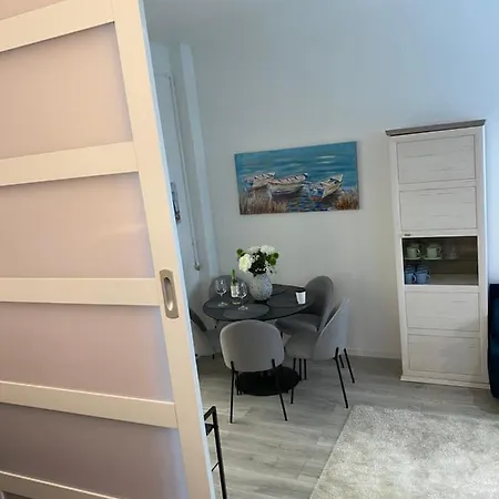 Beach-style Downtown, Ujlipotvaros Apartment *
